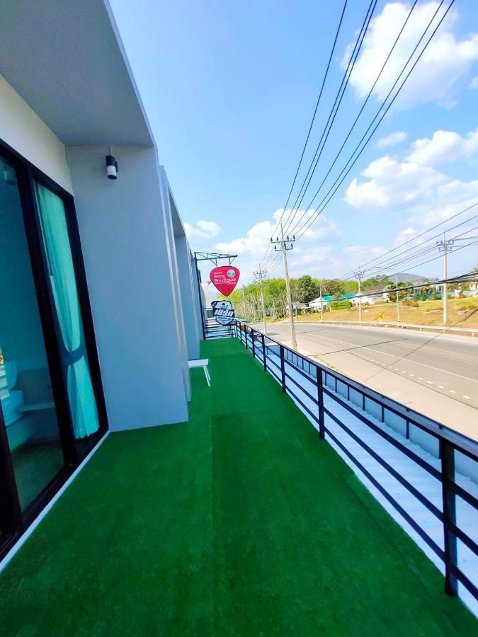 Belong Boutique Luxury Hotel Ban Wang Khon Esterno foto